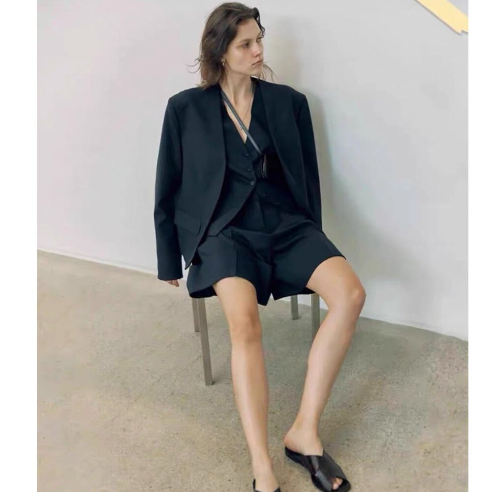 Low Classic 2 Piece V-neck Blazer Set size small
